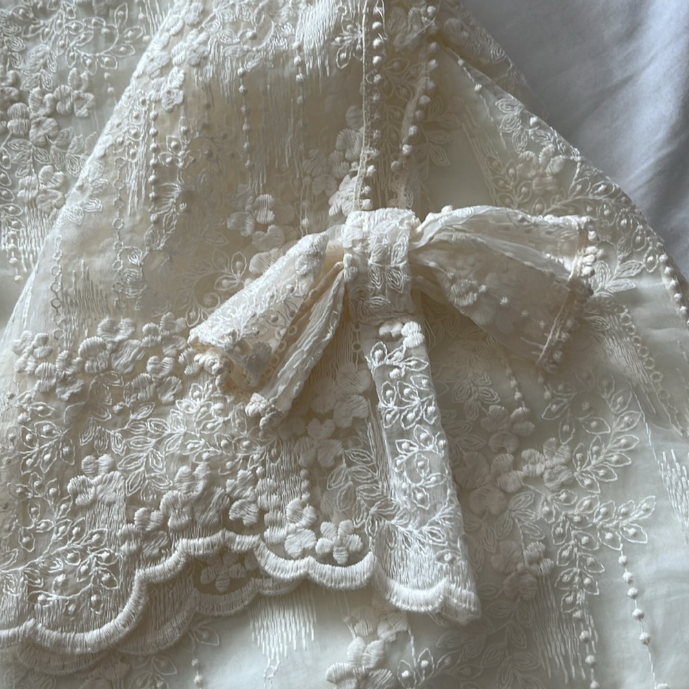 Sheer floral blouse off white quarter sleeves - Picture 9 of 13